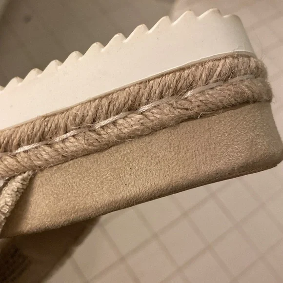 Very G Lucille Platform Sandal size 7..00 - Picture 7 of 8